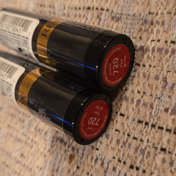 REVLON BRAND WOMEN'S SUPER LUSTROUS LIPSTICK BUNDLE OF 2 - Picture 7 of 7